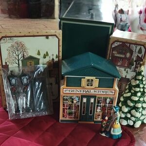 Avon Country Christmas McConnell General Store 1980 vintage